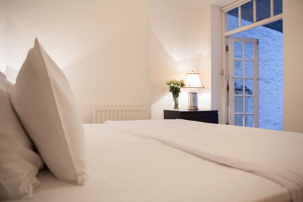 Victoria Station Apartment London Exterior photo