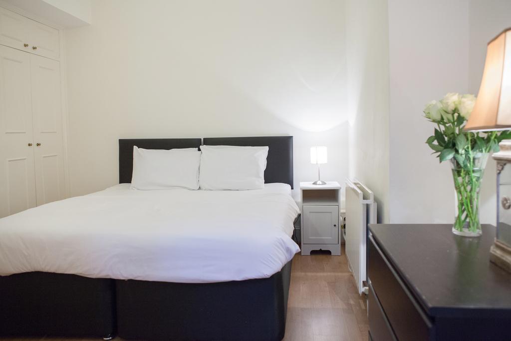 Victoria Station Apartment London Exterior photo