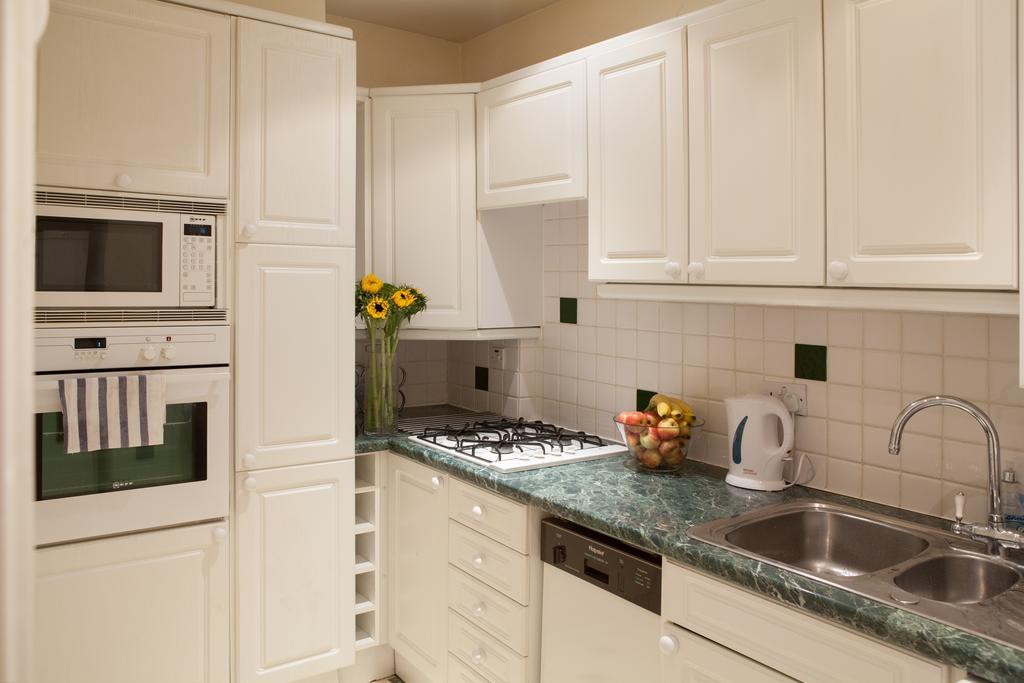 Victoria Station Apartment London Exterior photo