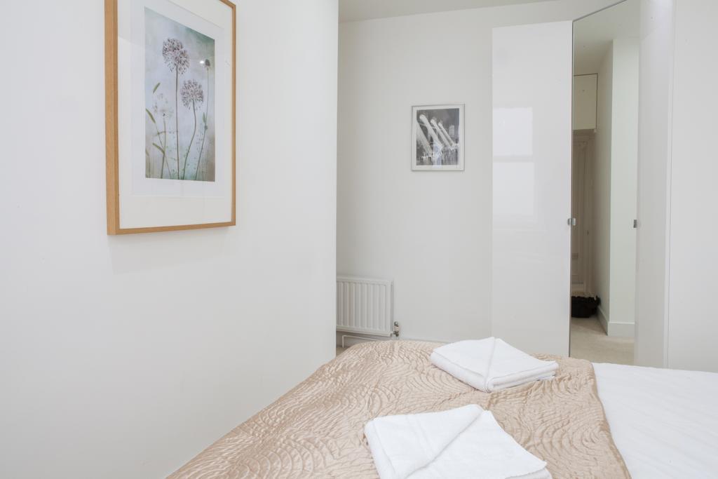 Victoria Station Apartment London Exterior photo
