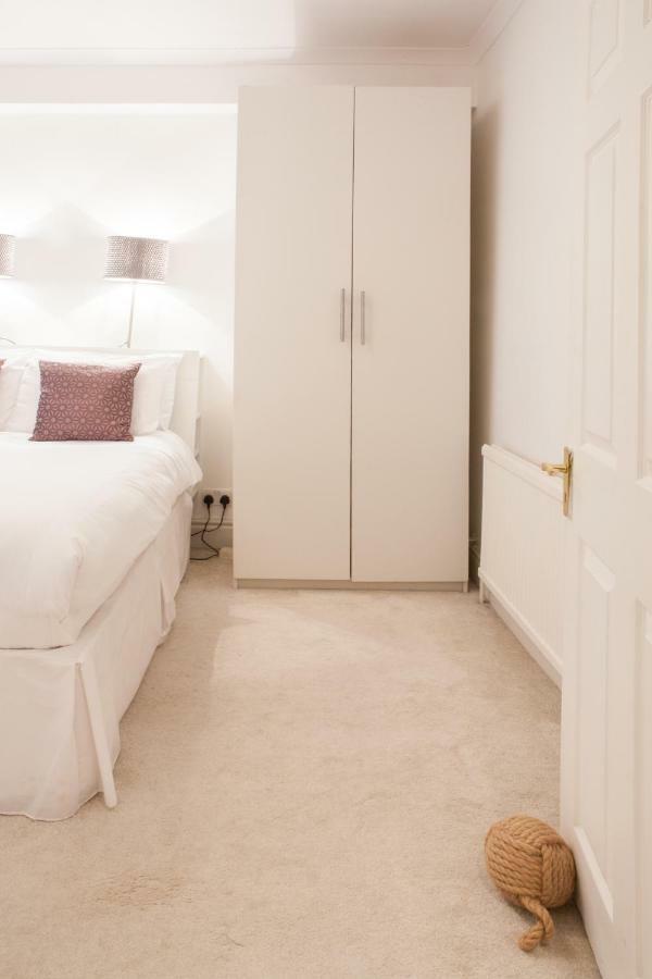 Victoria Station Apartment London Exterior photo