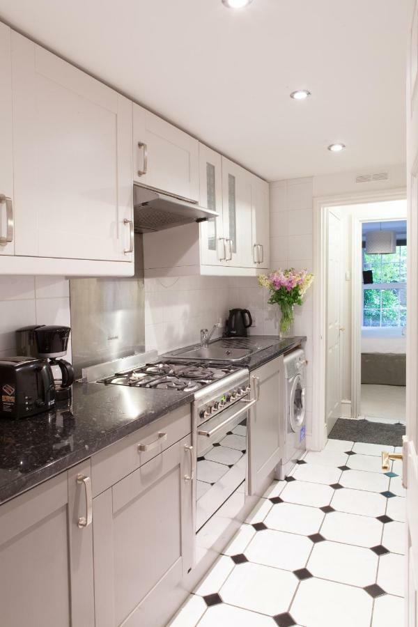 Victoria Station Apartment London Exterior photo