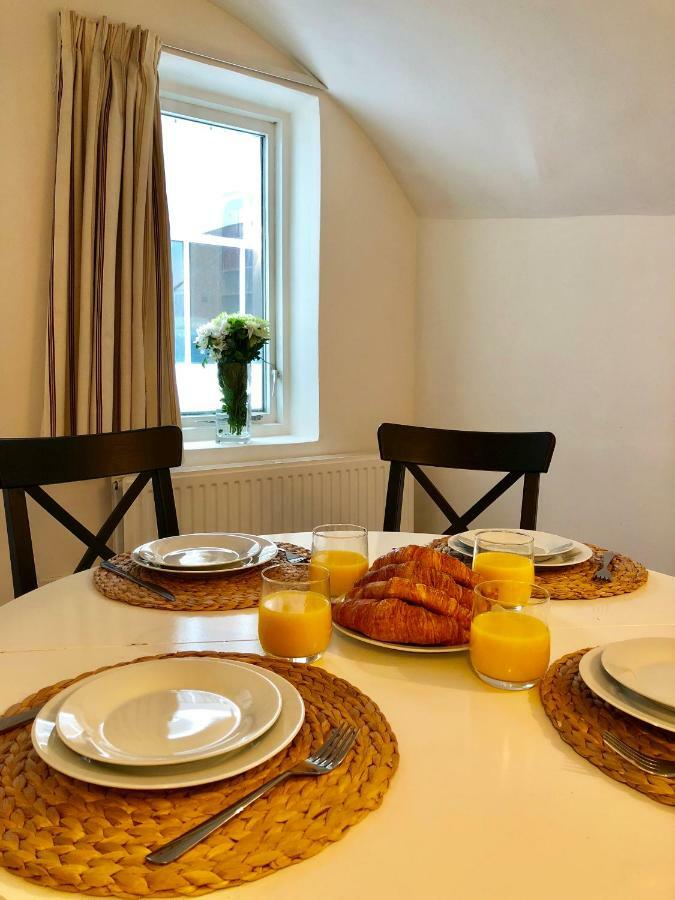 Victoria Station Apartment London Exterior photo