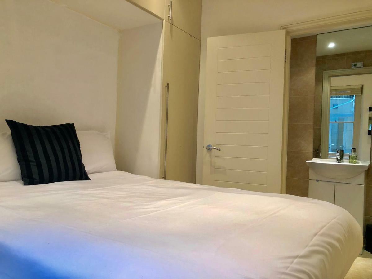 Victoria Station Apartment London Exterior photo